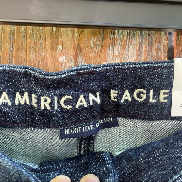 AMERICAN EAGLE Curvy Super Hi Rise Shortie Stretch Women's Denim Shorts Size 4 - Picture 4 of 11